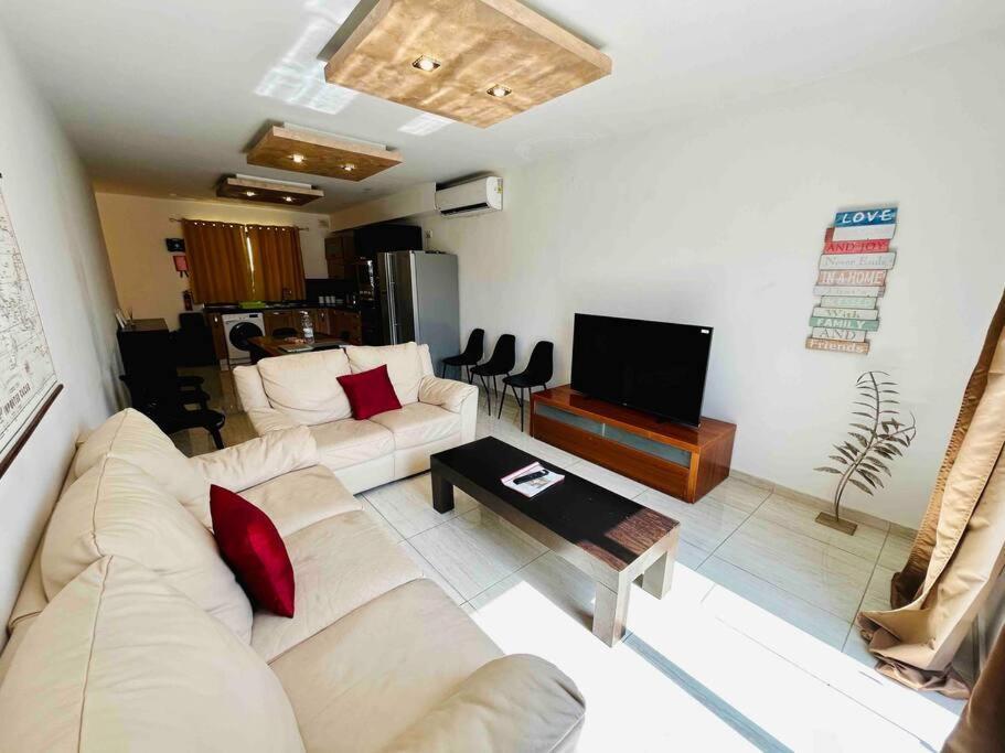 סיינט פול ביי Duplex Whiskey Home 200M Away From The Sea And The Square מראה חיצוני תמונה